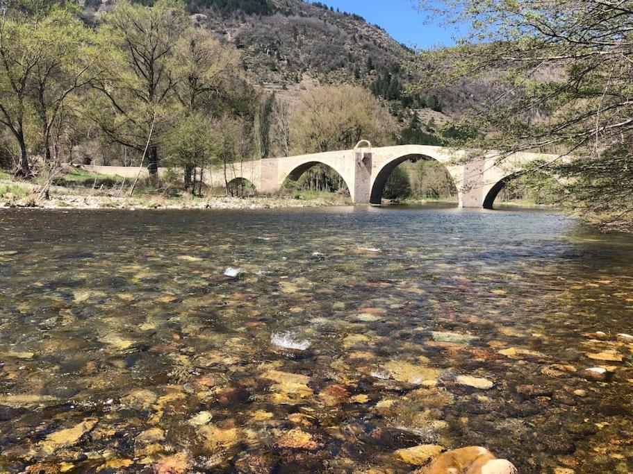 Apt Au Coeur Des Gorges Du Tarn Ispagnac Exterior foto